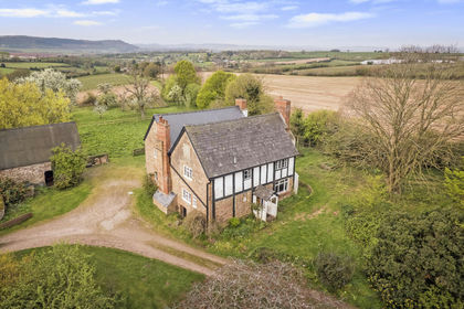 1 acre of Farmhouse for sale in Upton Bishop