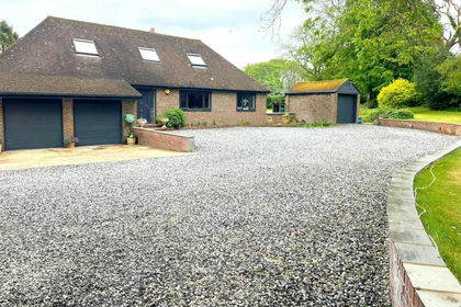 1 acre of House with Land for sale in Lympne