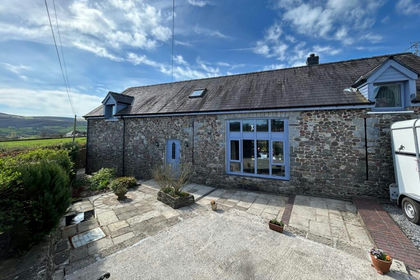 1 acre of Country Home for sale in Manordeilo and Salem