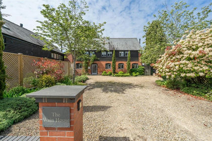Barn Conversion for sale in Ashford Bowdler