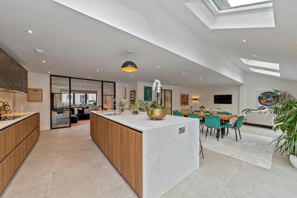 Barn Conversion for sale in Sandridge