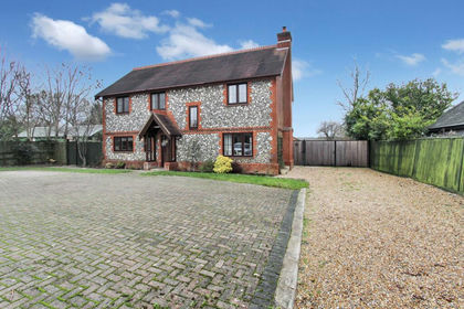 2.5 acres of Land for sale in Swanmore