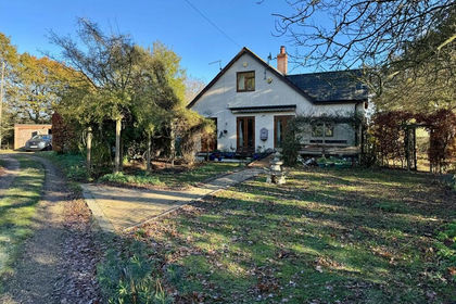 3.9 acres of Land for sale in Tolleshunt Major