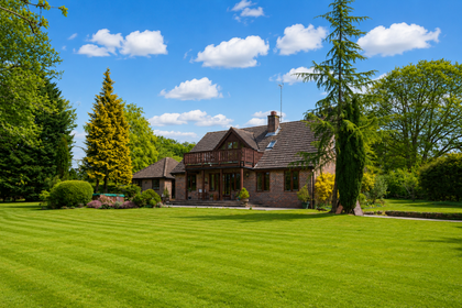 3.2 acres of House with Land for sale in Southwater