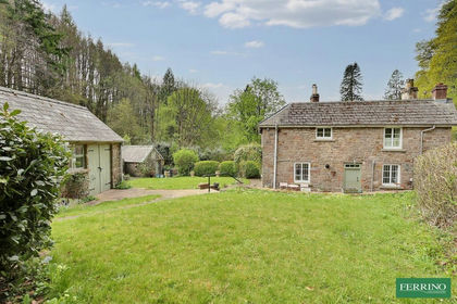 4 acres of Cottage for sale in St. Briavels