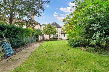 7 acres of House with Land for sale in Aspenden