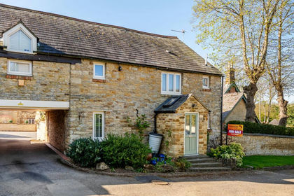 Barn Conversion for sale in Tiffield