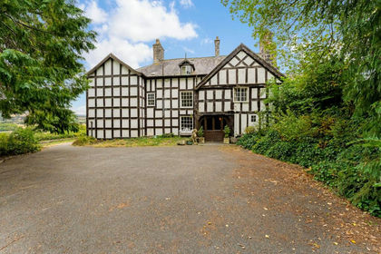 14.5 acres of House with Land for sale in Llanfair Dyffryn Clwyd
