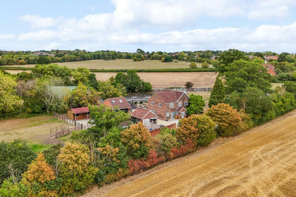 3 acres of Land for sale in Warfield