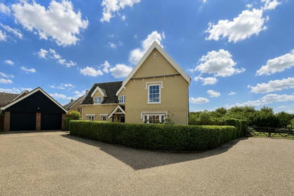 1.3 acres of House with Land for sale in Stradbroke