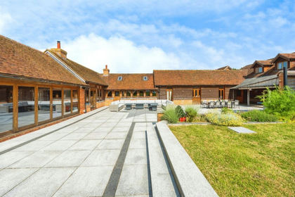 30 acres of Farmhouse for sale in Westcott