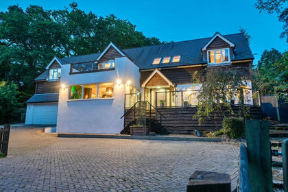 1 acre of House with Land for sale in Colden Common