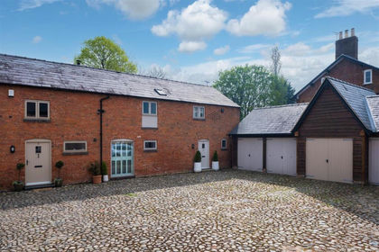 Barn Conversion for sale in Cholmondeley