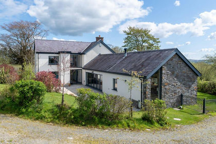 33 acres of Equestrian property for sale in Llanfihangel-ar-Arth
