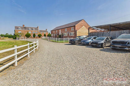1 acre of Barn Conversion for sale in Isycoed
