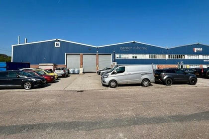 Warehouse for sale in Greenham