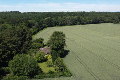 2 acres of Cottage for sale in Great Bedwyn