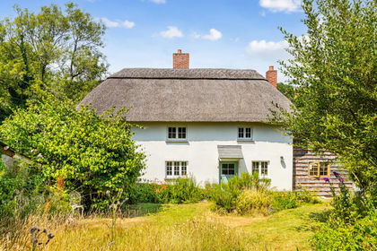 2.1 acres of Cottage for sale in Holbeton