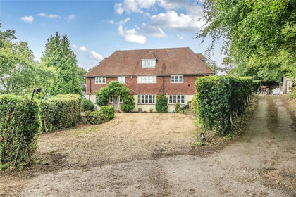 8.9 acres of Land for sale in Nursling and Rownhams