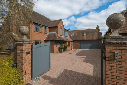 1.1 acres of House with Land for sale in Tanworth-in-Arden