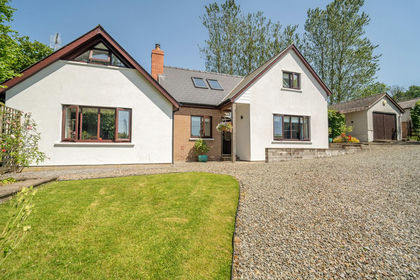 2.5 acres of House with Land for sale in Llandysul