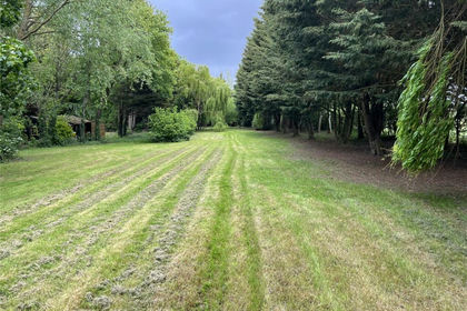 7.4 acres of Gated property for sale in Wymington