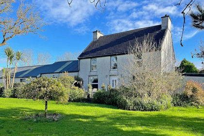 2.2 acres of Farmhouse for sale in Rhosybol