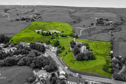 15 acres of Farmhouse for sale in Rossendale and Darwen