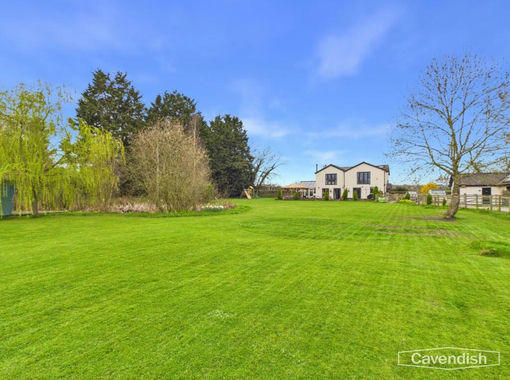 4.5 acres of Cottage for sale in Holt