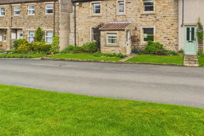 1.6 acres of House with Land for sale in Dalton