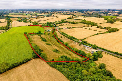 8.4 acres of Barn for sale in Luckington