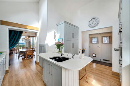 1.5 acres of House with Land for sale in Mellor