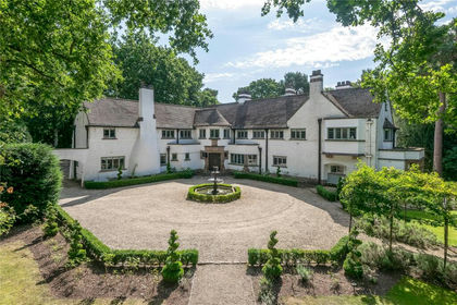 1.3 acres of House with Land for sale in Knutsford