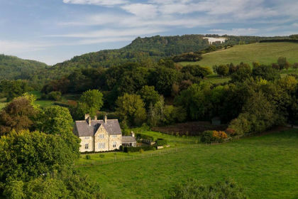 1 acre of House with Land for sale in Kilburn High and Low