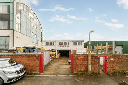 Development Land for sale in Richmond Park