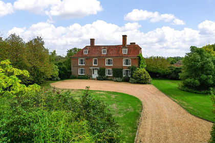 1 acre of House with Land for sale in Wittersham